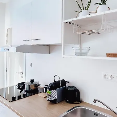 Sur - Sea, Sun, City-centre