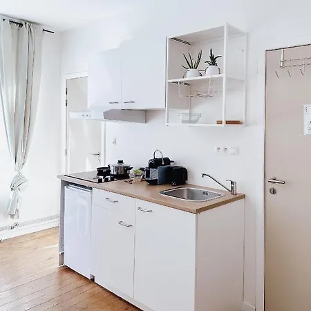 Sur - Sea, Sun, City-centre Apartman *